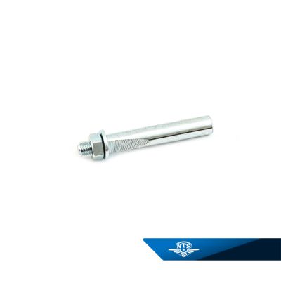 Kilbult till kicken på Puch med framåtkick.