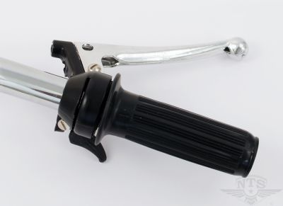 Gashandtag komplett svart/svart med choke/pys-spak. Arm pressad aluminium med kula.