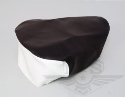 Sadelklädsel Crescent 2000. Svart/vit.