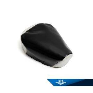 Sadelklädsel Crescent 2000. Svart/vit.