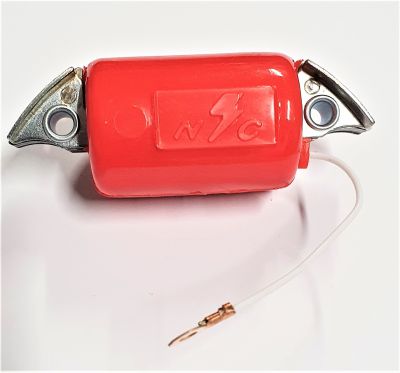 Högeffekt tändspole, till Bosch tändsystem. Avstånd infästning, cc54mm. Smala polskor. Från NC Motorparts.