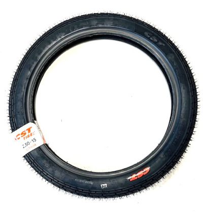 Däck 2,50-15  (Landsvägsmönster) 4-lagers. CST.