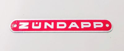 Emblem till dyna Zundapp, röd. Säljs styckvis.
