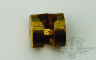 Hålnippel / klyvnippel, diameter 6mm, längd 9mm.