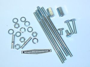 Skruvsats / pinnbultsats, till Puch fläktkyld cylinder.