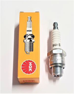 Tändstift NGK B6HS. (Kort gänga).