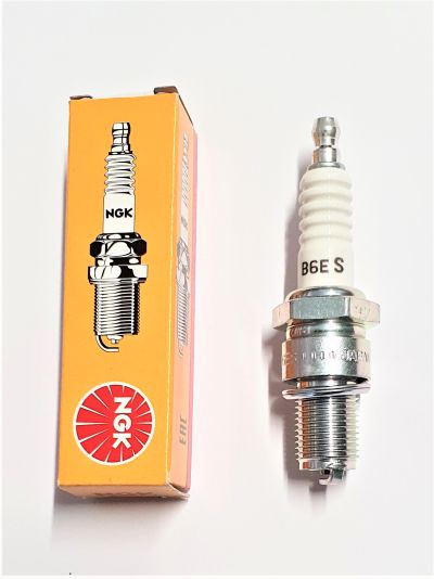 Tändstift NGK B6ES. (Lång gänga)