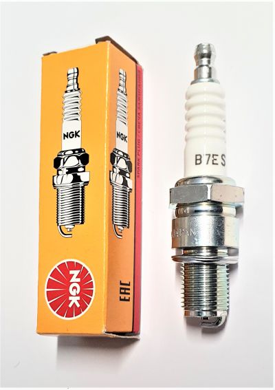 Tändstift NGK B7ES. (Lång gänga)